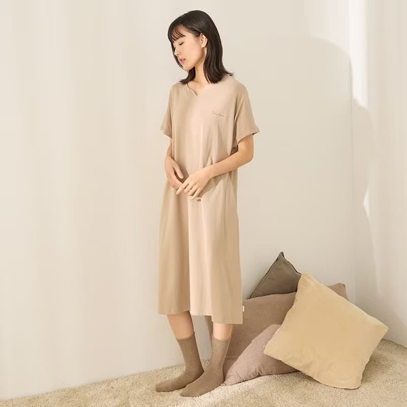 軟滑觸感氣質修身洋裝 -共2色