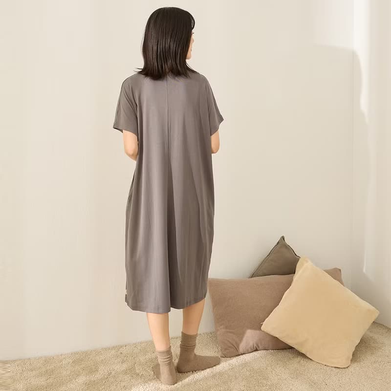 軟滑觸感氣質修身洋裝 -共2色