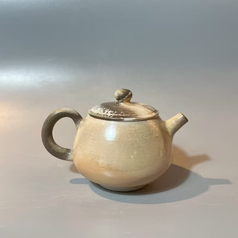 柴燒瓷土奶油系正把茶壺 / 柴燒茶具  / 小平凡手作