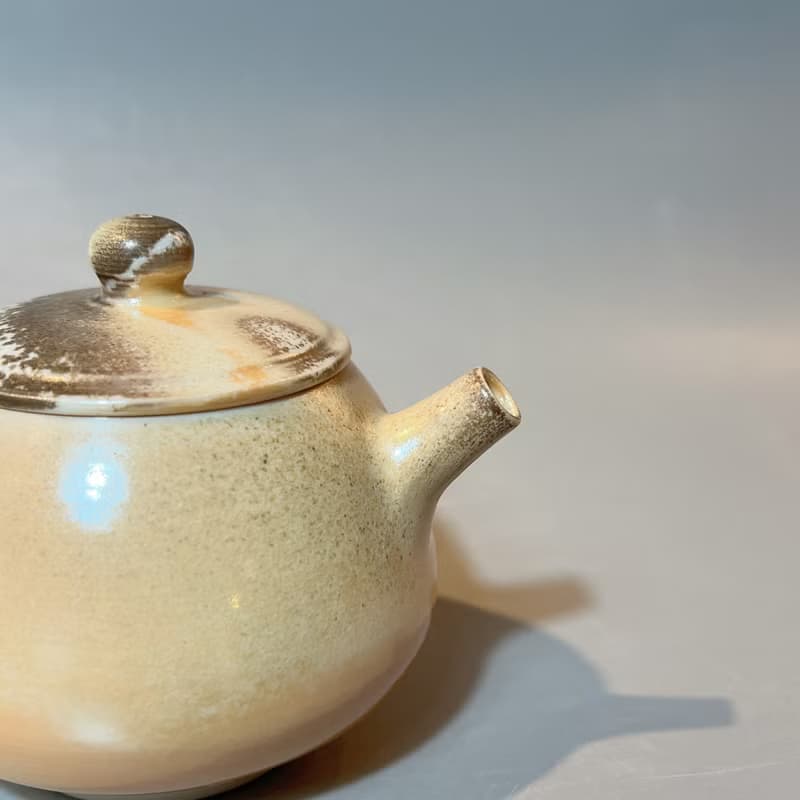 柴燒瓷土奶油系正把茶壺 / 柴燒茶具  / 小平凡手作