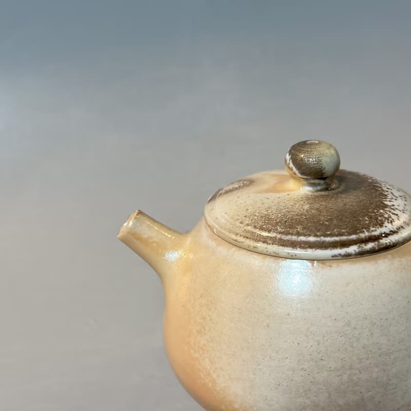 柴燒瓷土奶油系正把茶壺 / 柴燒茶具  / 小平凡手作