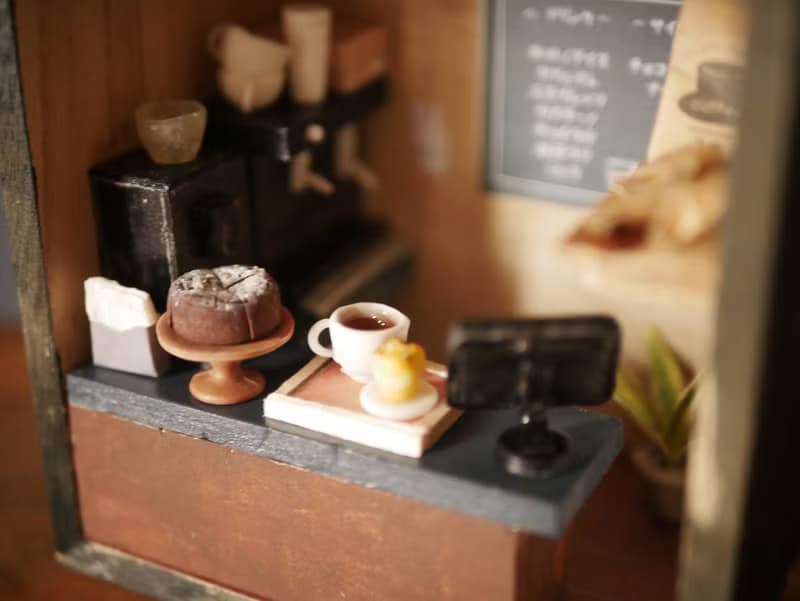 微型咖啡店內部