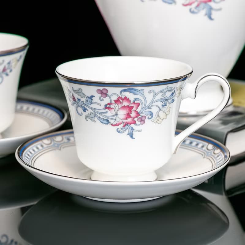 英國製Royal Doulton康乃馨2000細緻骨瓷白金紅茶杯咖啡杯盤