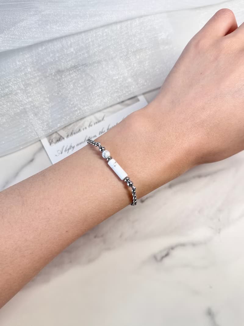 True White 白紋石好運手鍊 - 醫療鋼配飾/天然石/ 白紋石