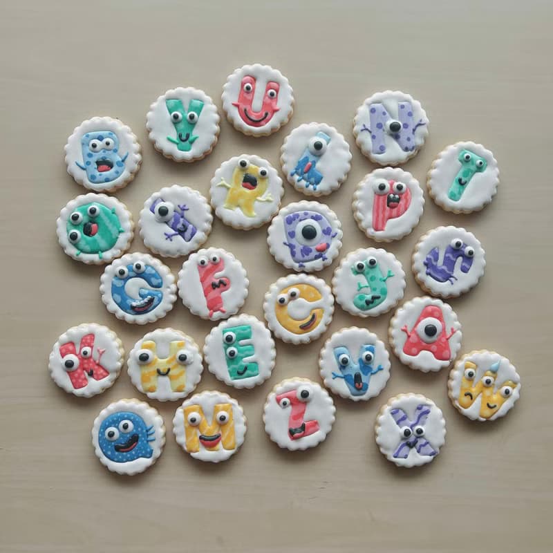 NIJI Cupcake 字母小怪獸糖霜餅乾組合