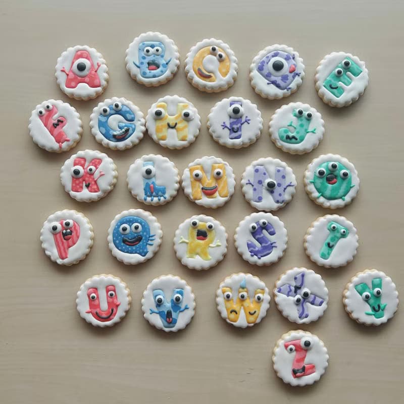 NIJI Cupcake 字母小怪獸糖霜餅乾組合