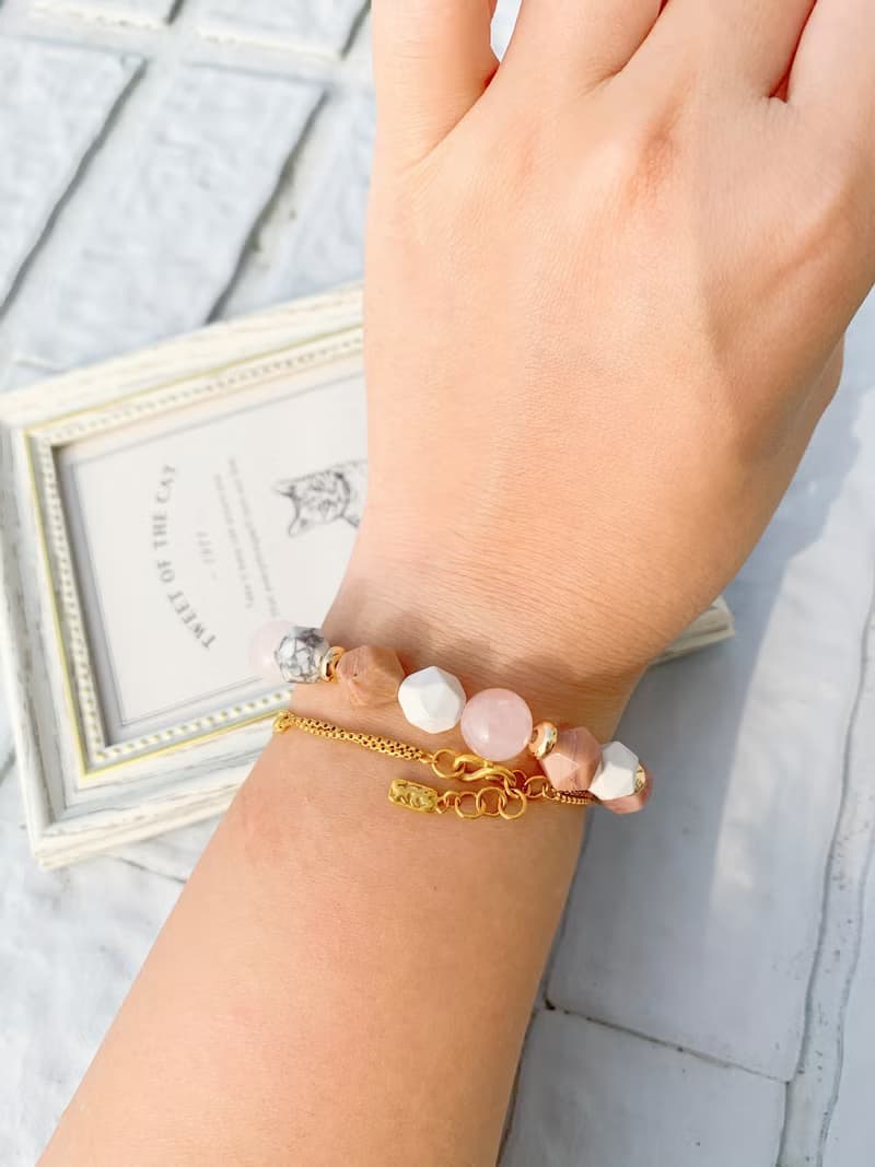 白松石/薔薇輝石/粉水晶 手作設計款能量水晶手鍊