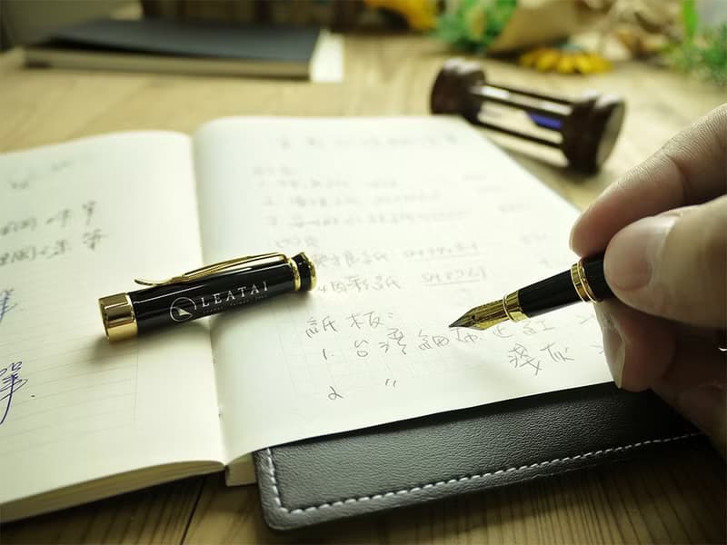 寫字好幫手。A5 沽溜芙蓉皮寫字墊