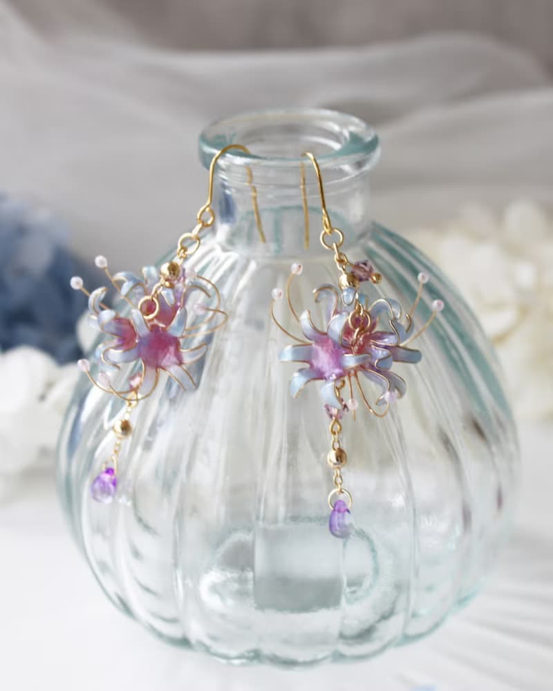 【藍紫色彼岸花耳環】彼岸花耳環  藍紫色 手工  耳環/耳夾