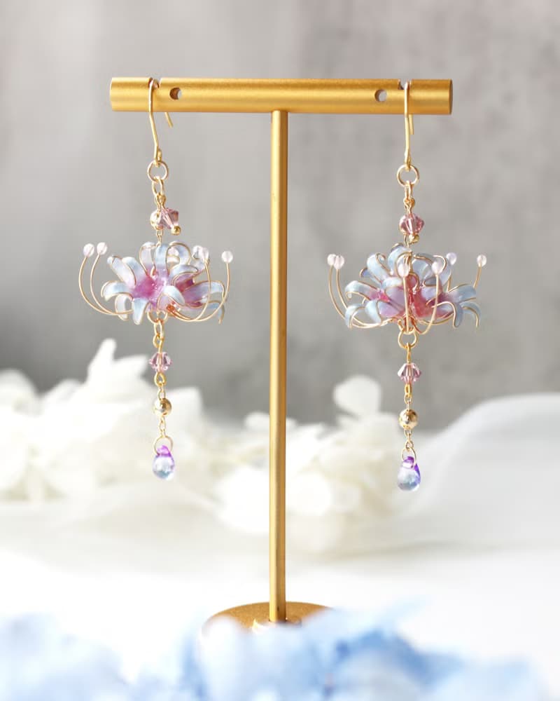 【藍紫色彼岸花耳環】彼岸花耳環  藍紫色 手工  耳環/耳夾