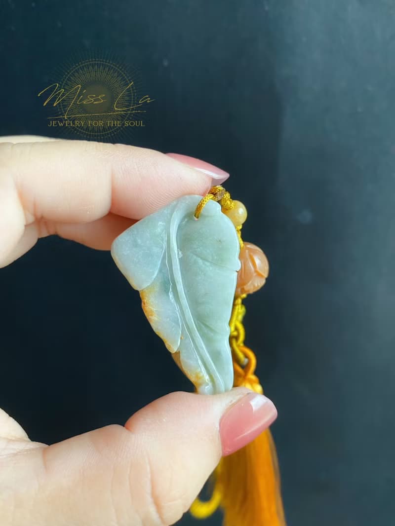 天然緬甸玉 翡翠 翹色巧雕 三腳金蟾 招財進寶 包掛 禮物 掛繩