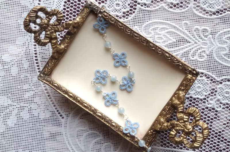 3月誕生石・タティングレースの小花とアクアマリンのブレスレット