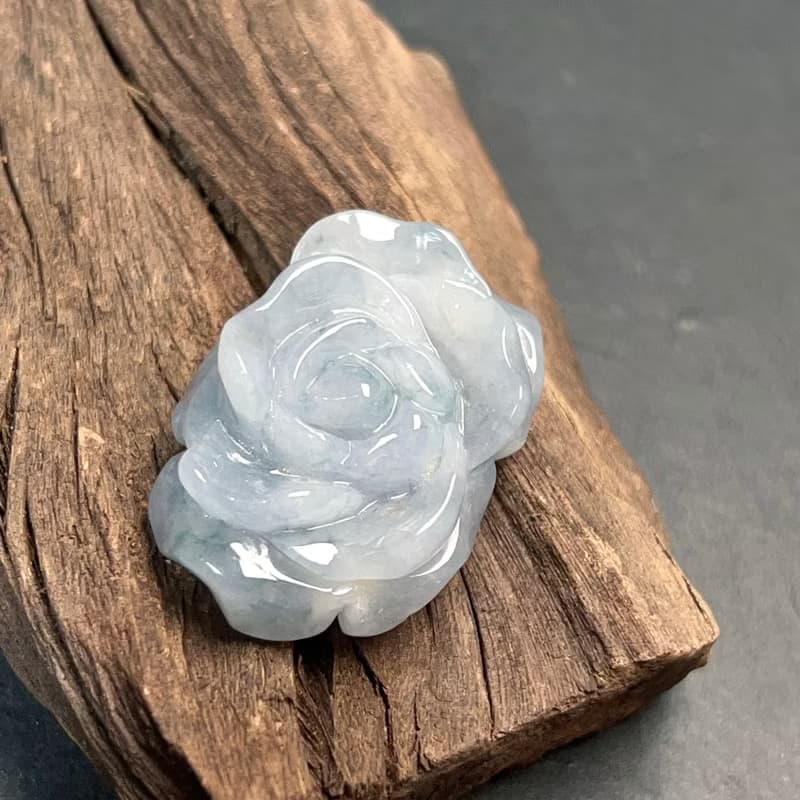 冰飄花翡翠玫瑰花 | 天然緬甸玉A貨翡翠 | 送禮