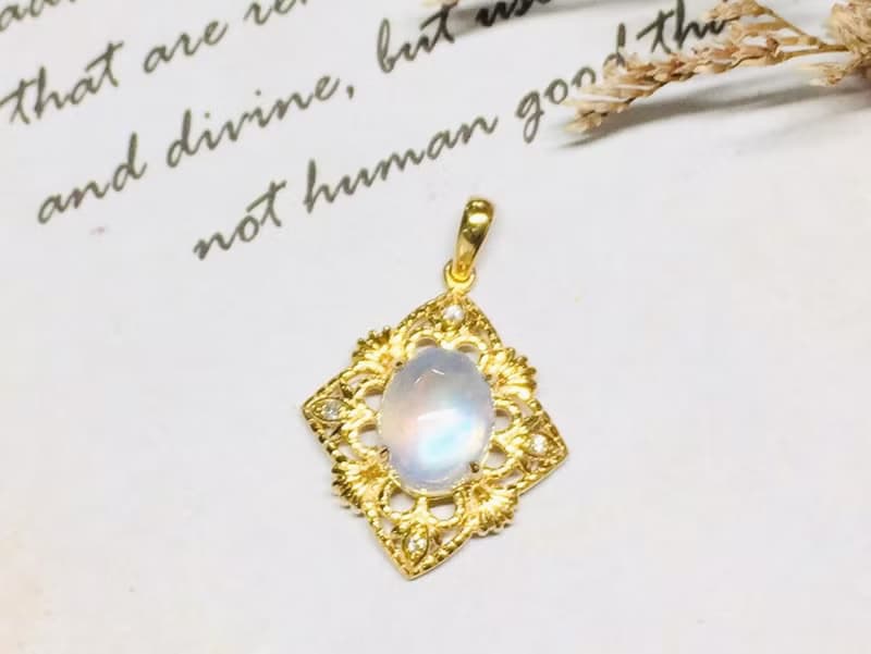 【Jewelry Ya 茱麗葉】古典鏤空 14K金 月光石 小鑽 墜子