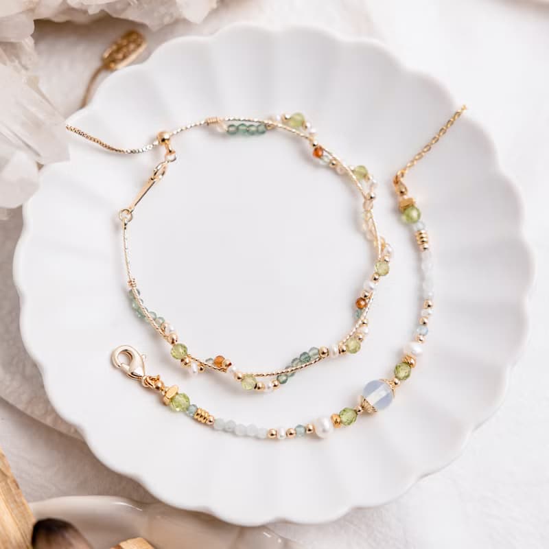 財運 x 橄欖石 黃綠水晶 黃銅鍍18K金【噴泉草 • 愛如呼吸】手鍊