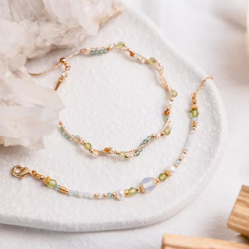 財運 x 橄欖石 黃綠水晶 黃銅鍍18K金【噴泉草 • 愛如呼吸】手鍊