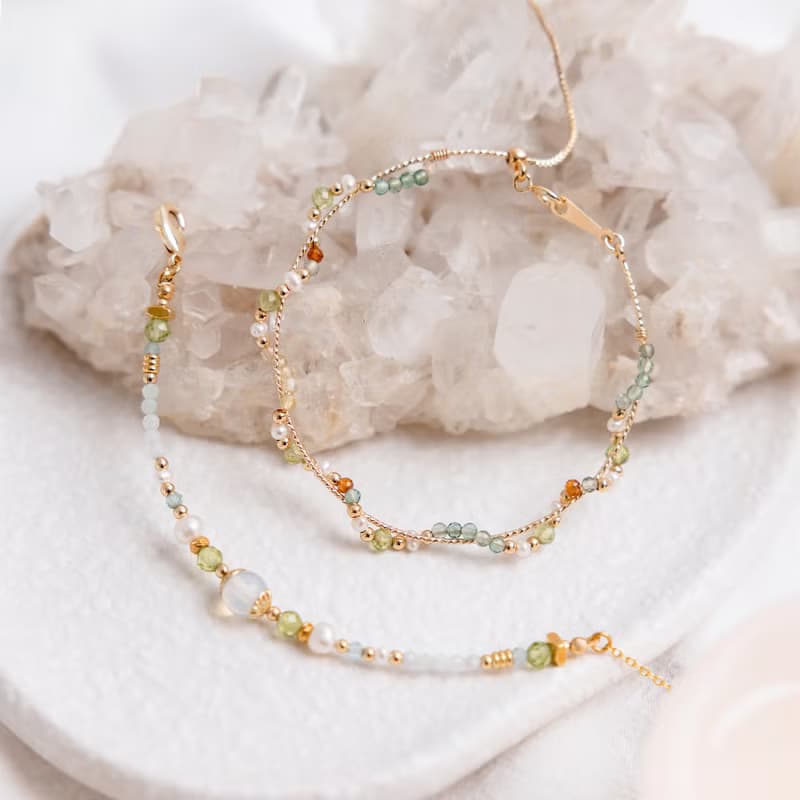 財運 x 橄欖石 黃綠水晶 黃銅鍍18K金【噴泉草 • 愛如呼吸】手鍊