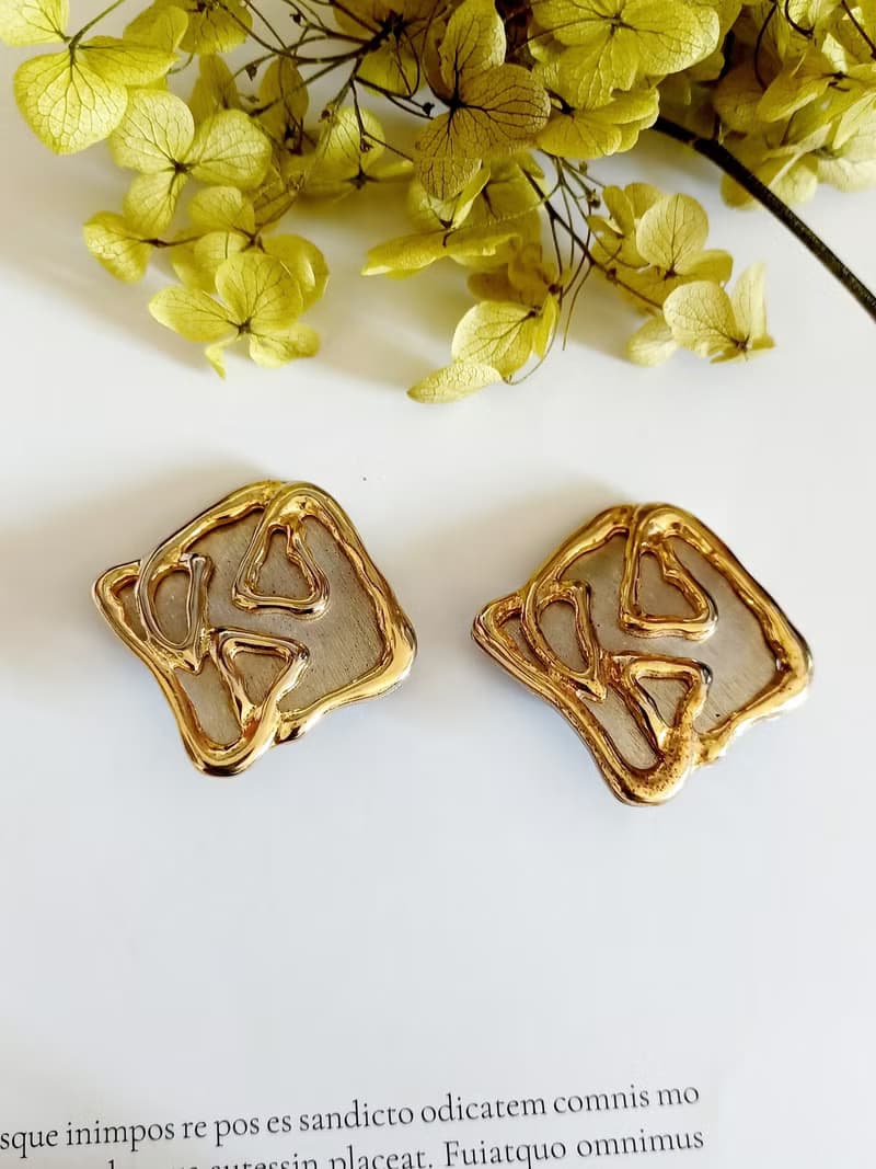 vintage jewelry  放色大膽立體金屬塗鴉 夾式耳環