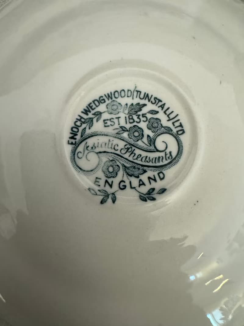 40094-珍藏古董英國ENOCH WEDGWOOD美麗綠玫瑰花飾茶杯盤組