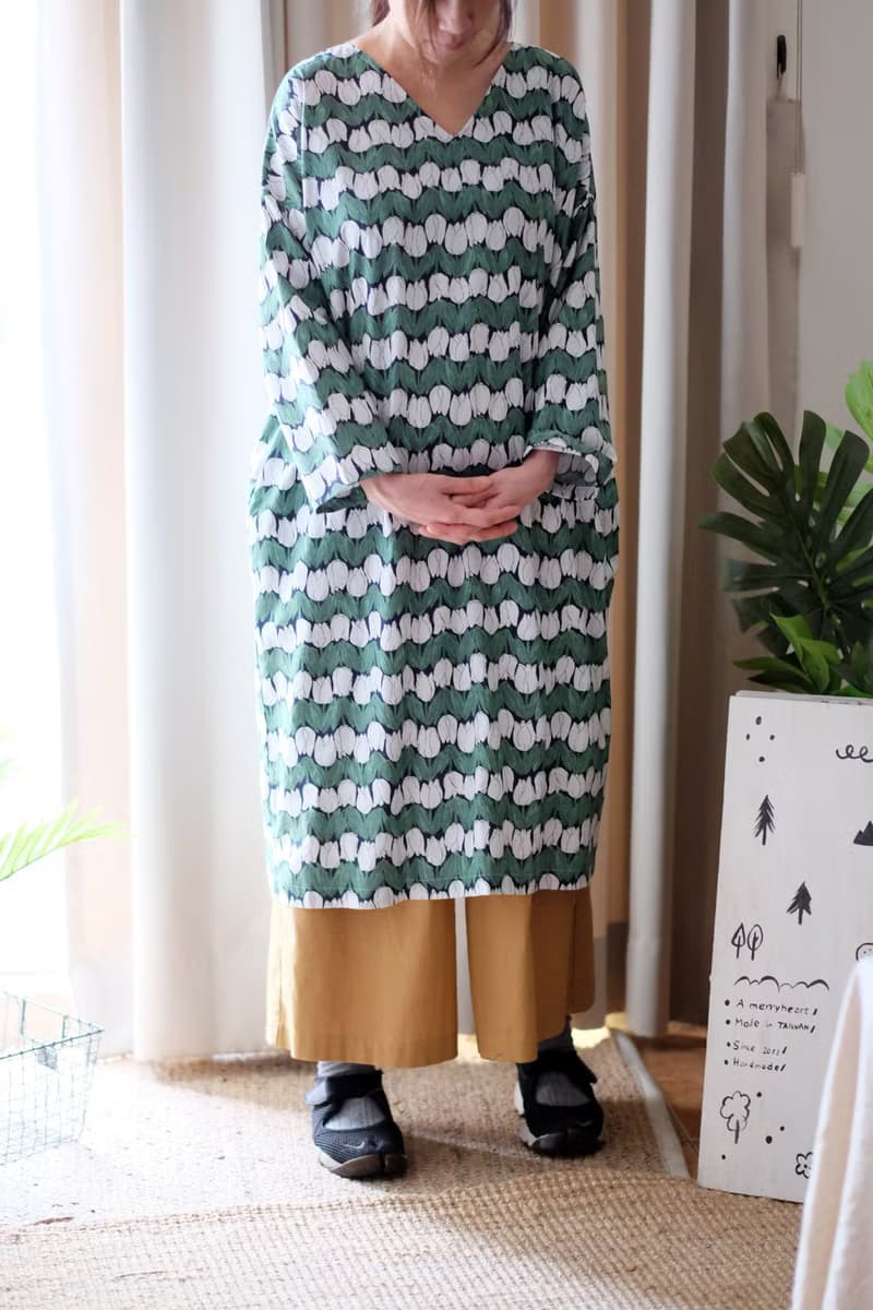 白鬱金香 日式V領寬版長袖洋裝