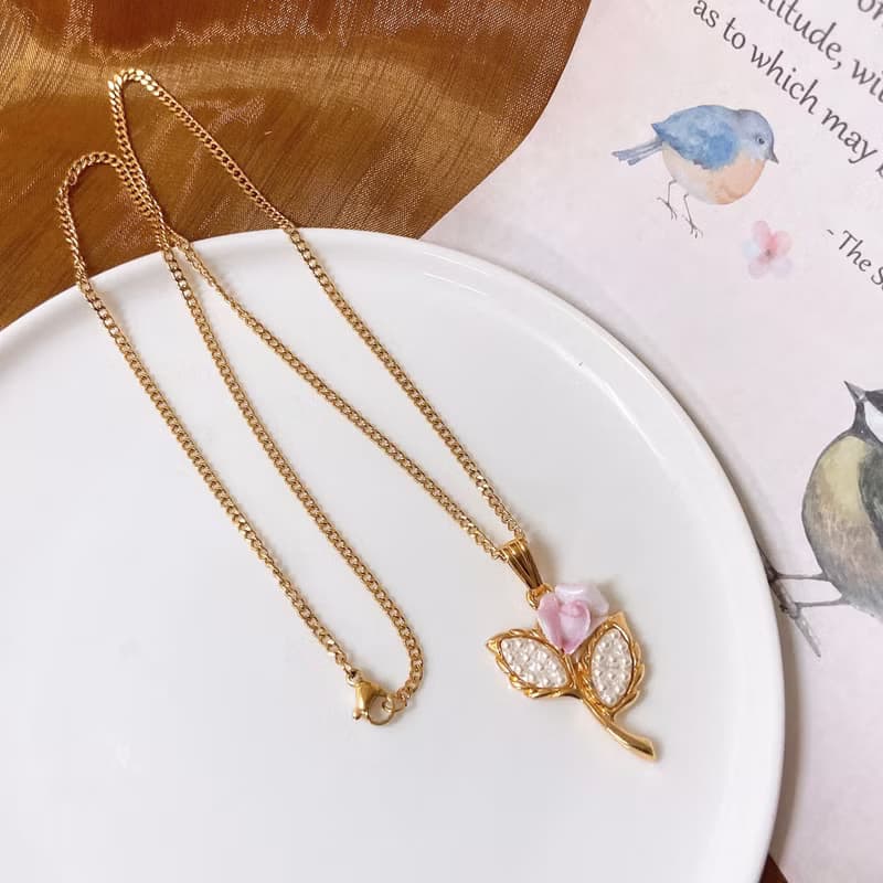 【 西洋古董飾品 】優雅氣質玫瑰花花束 花瓣雕花 項鍊