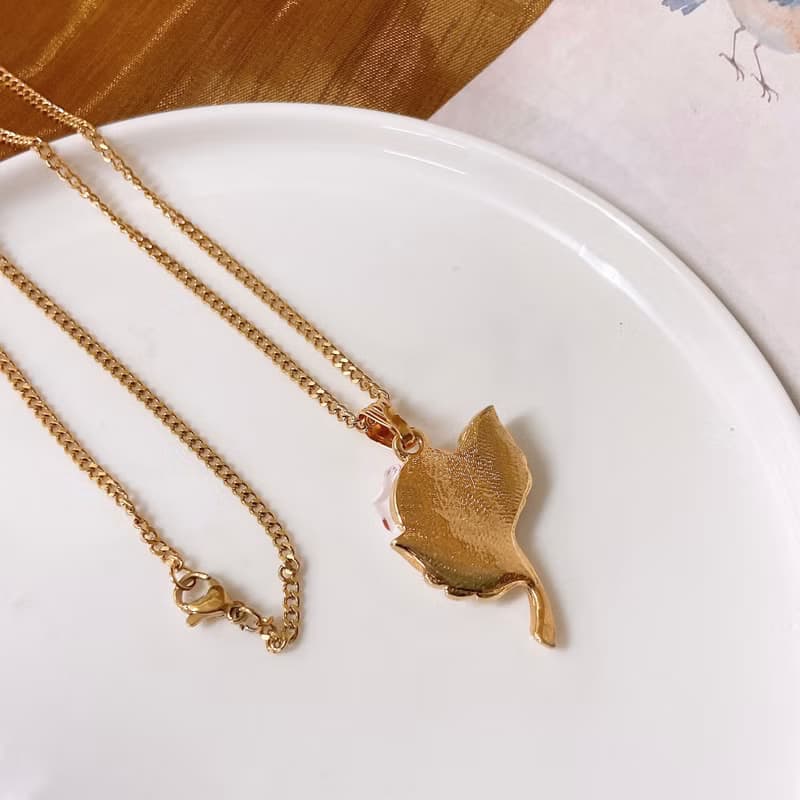 【 西洋古董飾品 】優雅氣質玫瑰花花束 花瓣雕花 項鍊