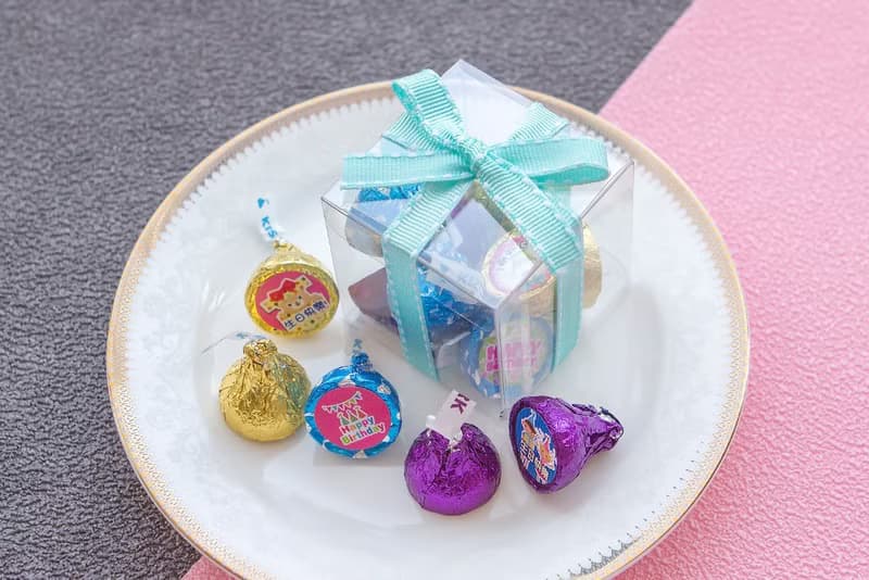 生日快樂 水滴巧克力8顆入小禮盒(Tiffany色緞帶)