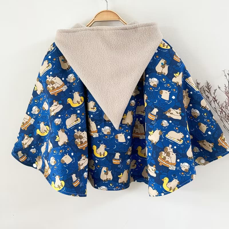 現貨 卡皮巴拉藍精靈斗篷 0-4歲