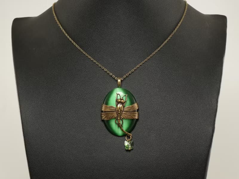 Grass Green Cat Eye Oval Brass Dragonfly Pendant Necklace Woman Jewelry Gift