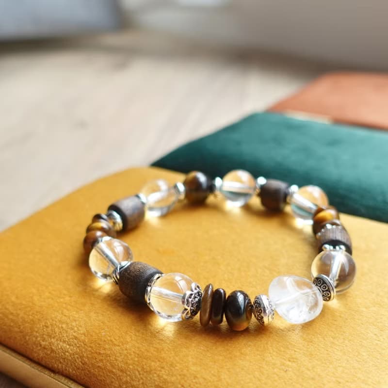 腕間生香 心自有光 沉香 白水晶 虎眼石 能量水晶系列