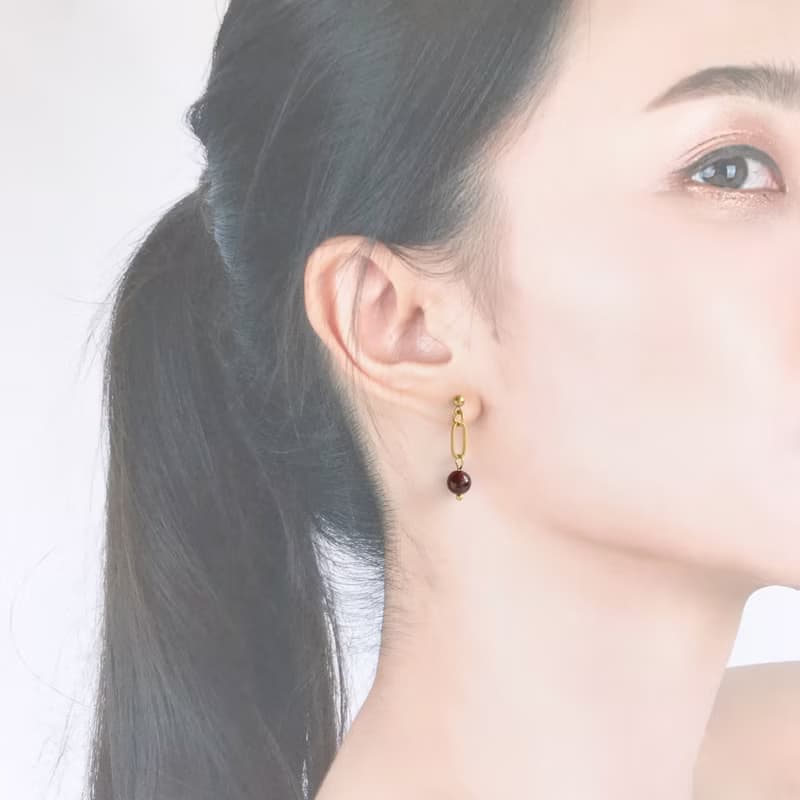 古典。天然石榴石 黃銅 不鏽鋼耳針 手作 垂墜耳環 氣質 交換禮物
