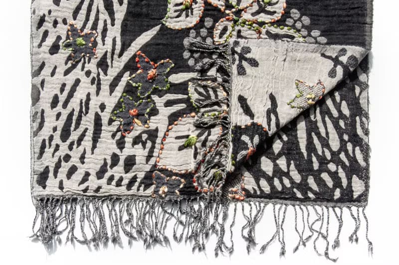 喀什米爾Cashmere/水煮羊毛披肩/針織圍巾/刺繡圍巾/羊絨披巾-花