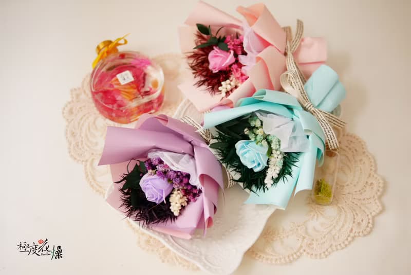 繽紛花束禮盒 極度花燥 永生花 花禮