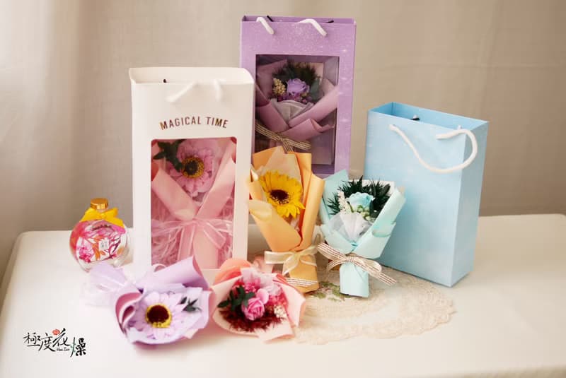 繽紛花束禮盒 極度花燥 永生花 花禮