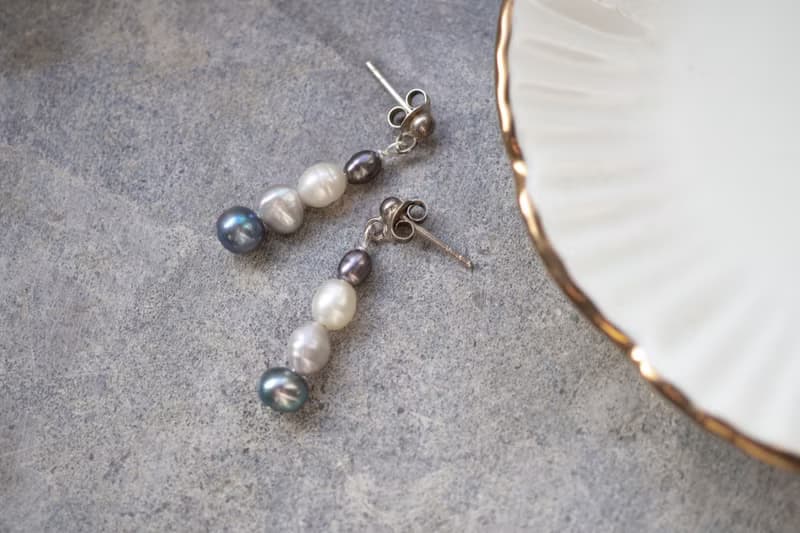 Grey and black pearl stud Earrings, 925 Silver, Mother day gift, Taurus gem