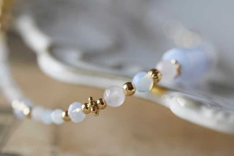 童心。馬粉 藍紋瑪瑙 蛋白石 摩根石 14K包金 水晶/天然石手鍊