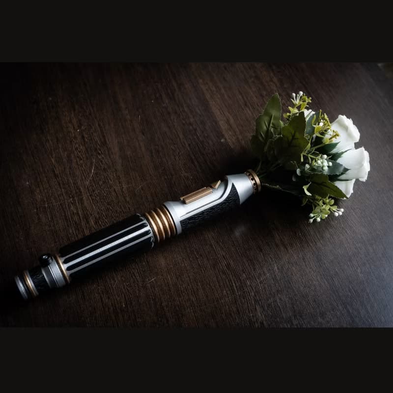 Star Wars Inspired Bridal Bouquet Holder | Wedding Bouquet Mace Windu Lightsaber