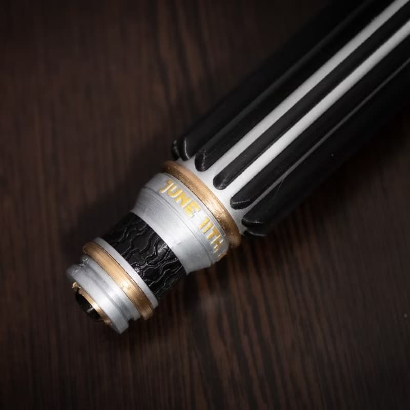 Star Wars Inspired Bridal Bouquet Holder | Wedding Bouquet Mace Windu Lightsaber