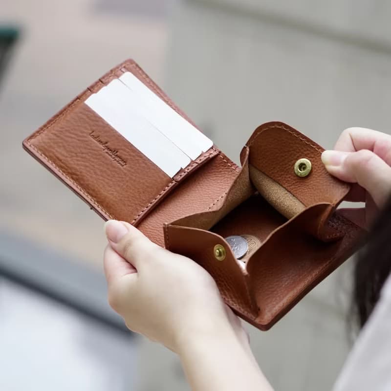 お札入れ 二つ折り財布  財布 ミニ財布 コンパクト 革財布 レザー イタリアンレザー 革