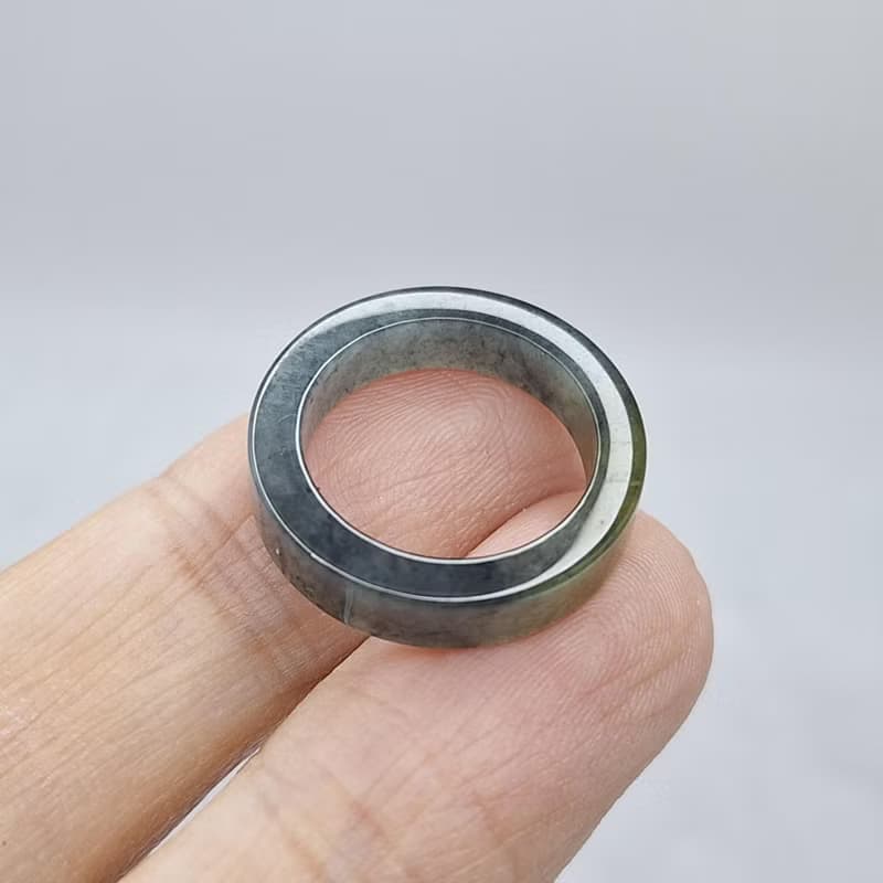 冰膠烏雞戒指 玉戒 國際圍8 內徑15.1 | 天然緬甸玉A貨翡翠