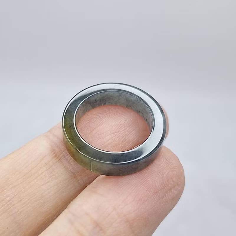 冰膠烏雞戒指 玉戒 國際圍8 內徑15.1 | 天然緬甸玉A貨翡翠