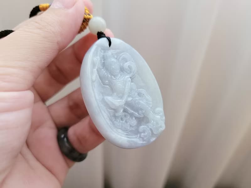 【親翠】天然翡翠 冰微帶底色厚實三太子調整式繩鏈 佛系