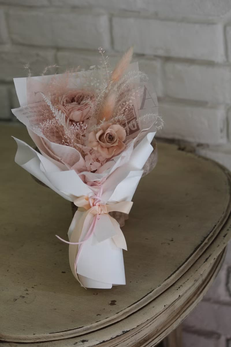 【藕粉色永生玫瑰花束】生日花禮/祝賀花束/永生花