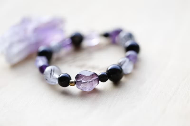 ||玄紫|| 脈輪能量智慧手鍊。黑曜石/黑髮晶/紫幽靈/薰衣草紫水晶