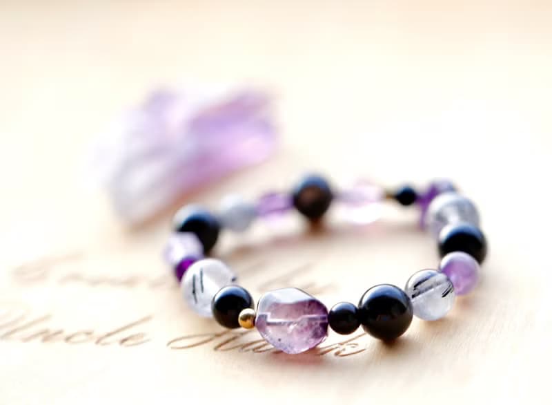 ||玄紫|| 脈輪能量智慧手鍊。黑曜石/黑髮晶/紫幽靈/薰衣草紫水晶