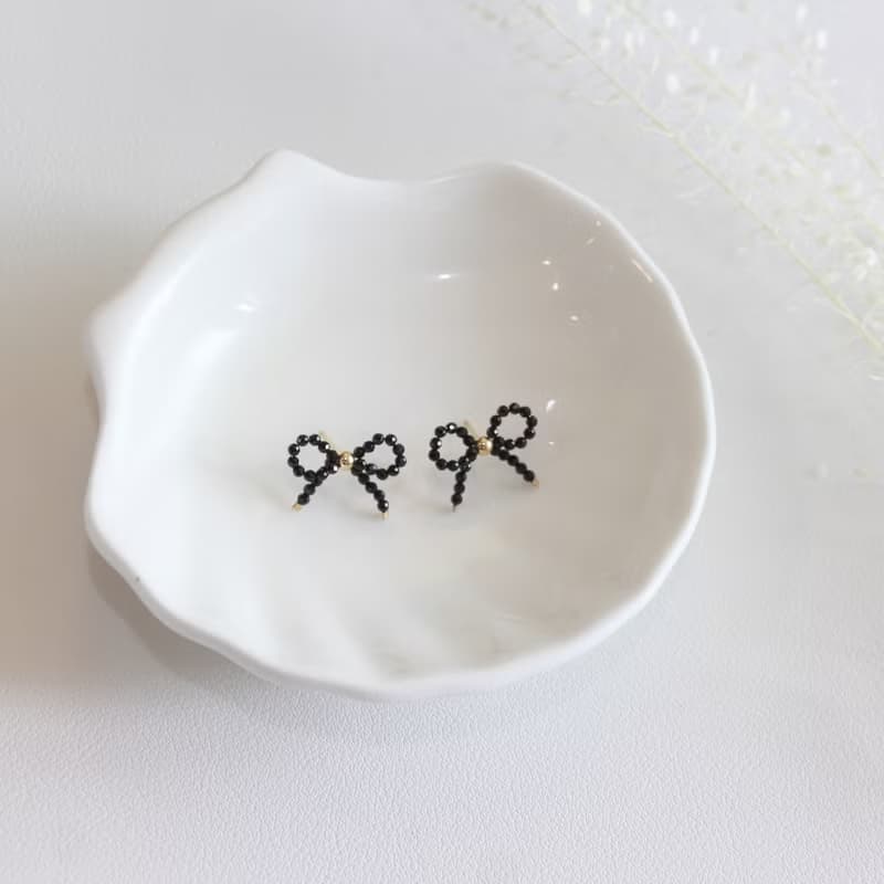 蝴蝶結黑尖晶石耳釘耳環 14Kgf 可愛閨蜜禮物