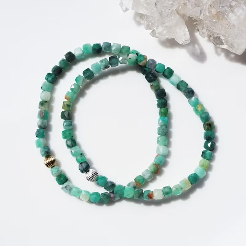 母岩つきエメラルドの一連ブレスレット　夏嶺 かれい