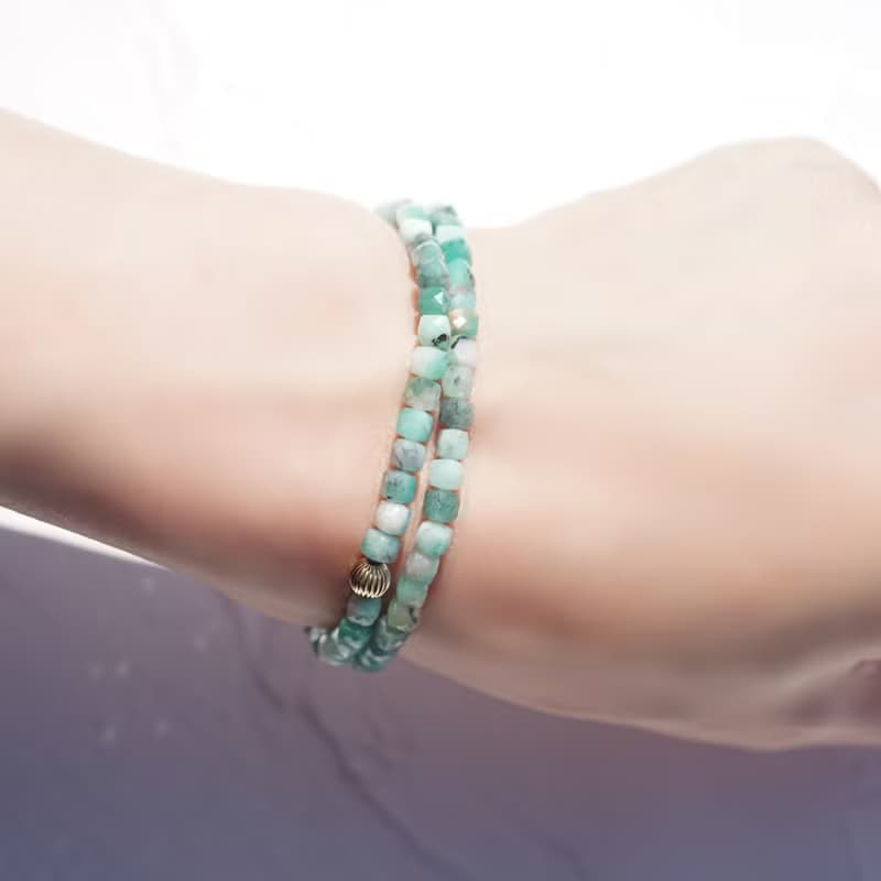 母岩つきエメラルドの一連ブレスレット　夏嶺 かれい