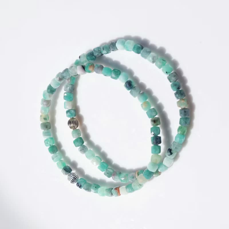 母岩つきエメラルドの一連ブレスレット　夏嶺 かれい