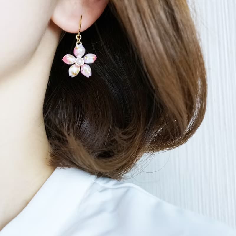 桜フラワーピアスorイヤリング